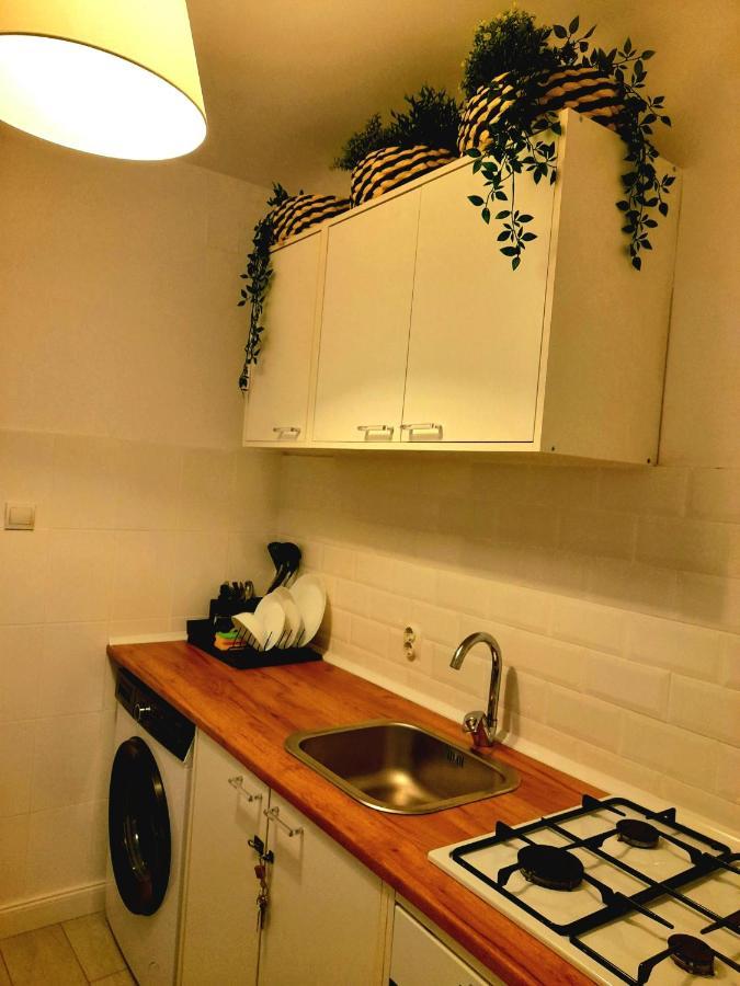 Apartment Little Town Studio Bucharest